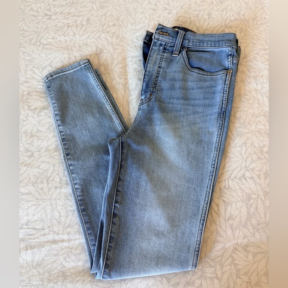Madewell 11” Roadtripper Jean - Size 28 - Like New